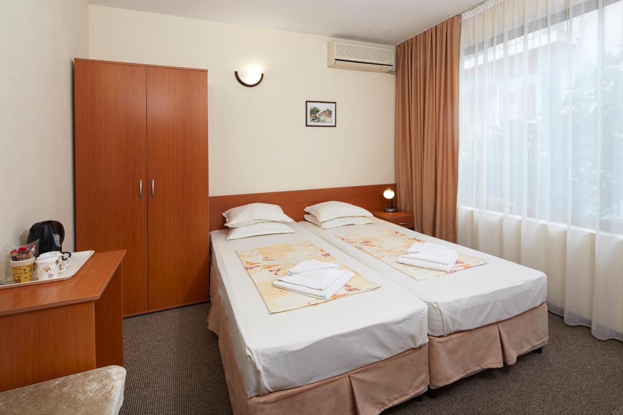 Nirvana Guest House Nesebar Exterior photo